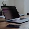 StarTech.com 15-tollise MacBook Air 2023 sülearvuti privaatsuskile, eemaldatav ja pööratav peegeldusvastane privaatsusfilter, magnetiline sülearvuti ekraanikaitse 51% sinise valguse vähendamisega