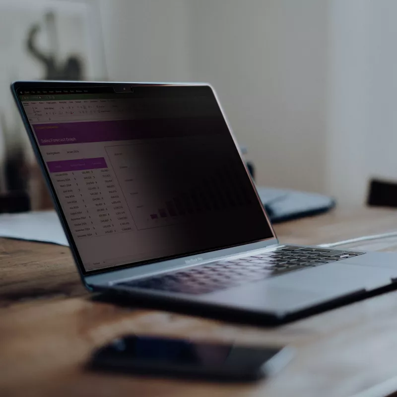 StarTech.com 15-tollise MacBook Air 2023 sülearvuti privaatsuskile, eemaldatav ja pööratav peegeldusvastane privaatsusfilter, magnetiline sülearvuti ekraanikaitse 51% sinise valguse vähendamisega