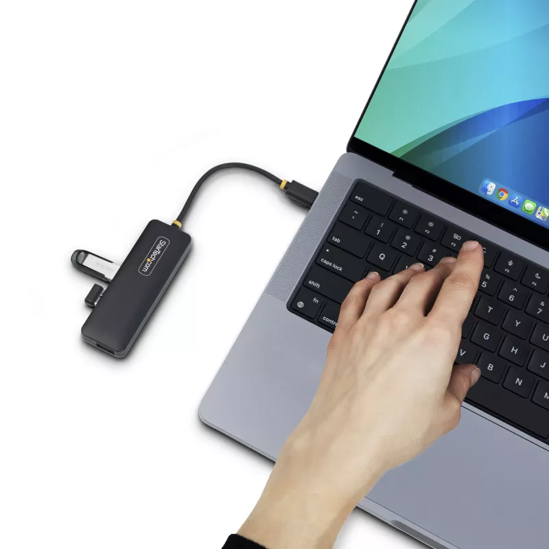 StarTech.com 4-pordiline USB-C jaotur, 5 Gbps, USB-C kuni 4x USB-A, siiniga toidetav, väike reisimini jaotur, mitme pordiga USB 3.0 jaotur, kaasaskantav jaotur, ülevoolukaitse