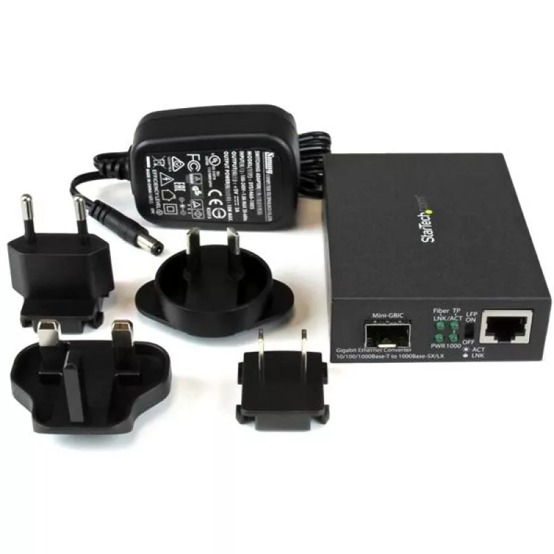 StarTech.com Gigabit Ethernet fiibermeediumimuundur avatud SFP-pesaga
