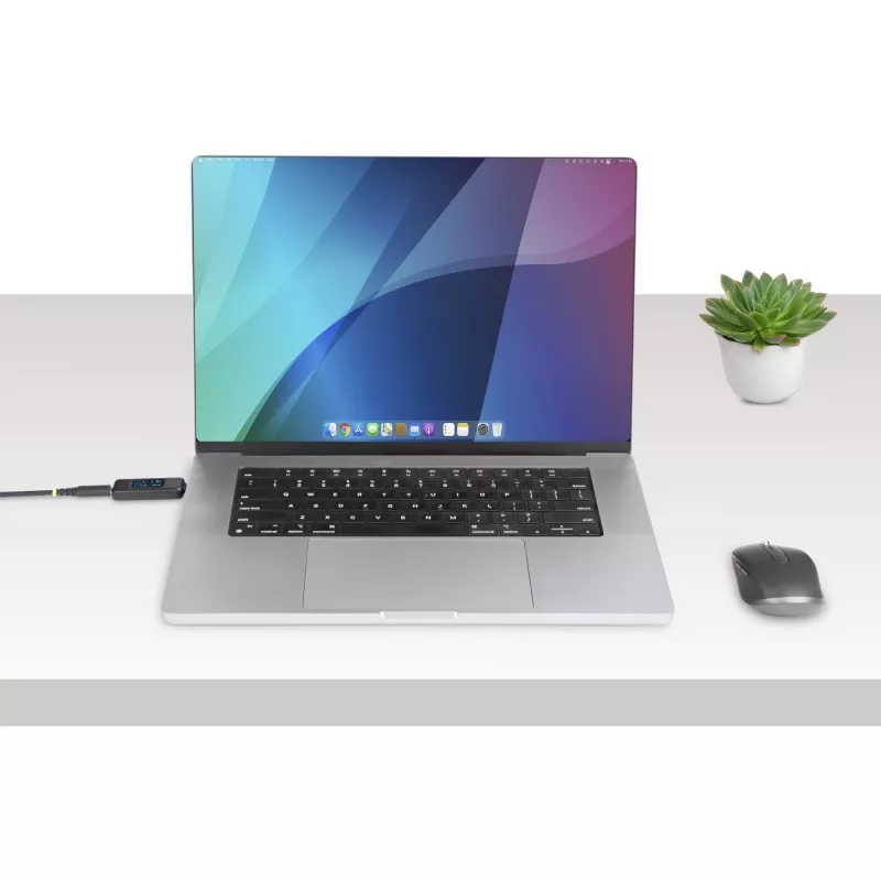 StarTech.com USB-C toitetester, digitaalne multimeeter, kahesuunaline pinge- ja voolumõõtur, kuni 240 W PD EPR, kaasaskantav USB-C kaabli ja pordi toitemõõturi tester