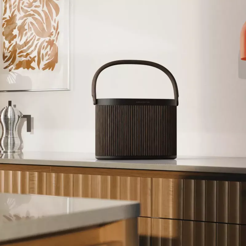 Bang & Olufsen Beosound A5 kaasaskantav kõlar, Dark Oak (kate ja käepide)
