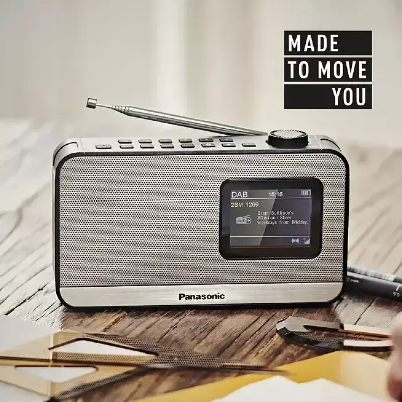 Kaasaskantav raadio Panasonic RF-D15 digitaalse tuuneriga DAB+ FM 3W