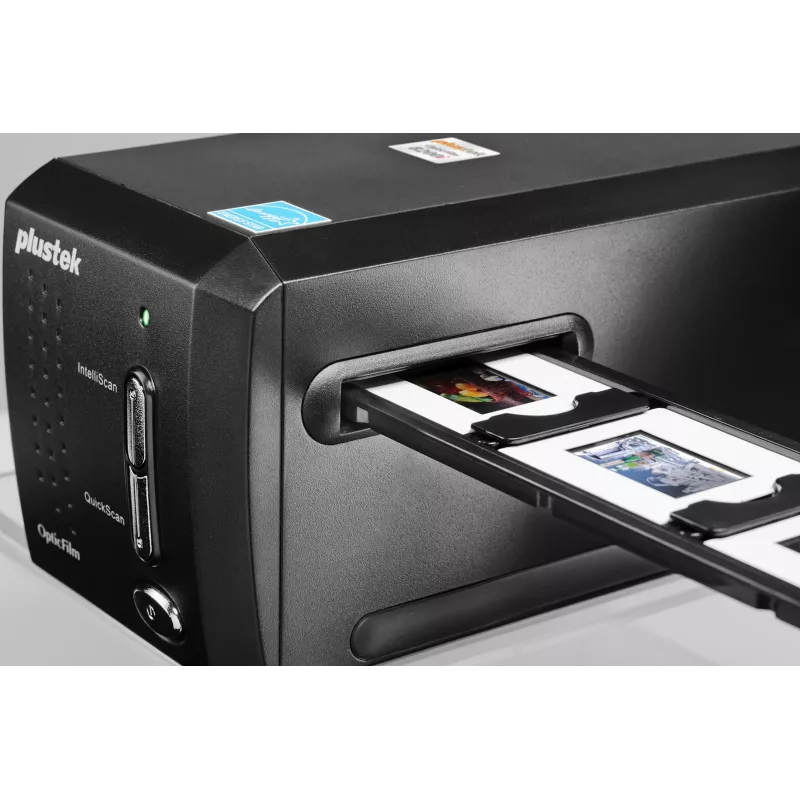 Plustek OpticFilm 8200i Ai filmi-/diaskanner 7200 x 7200 DPI must