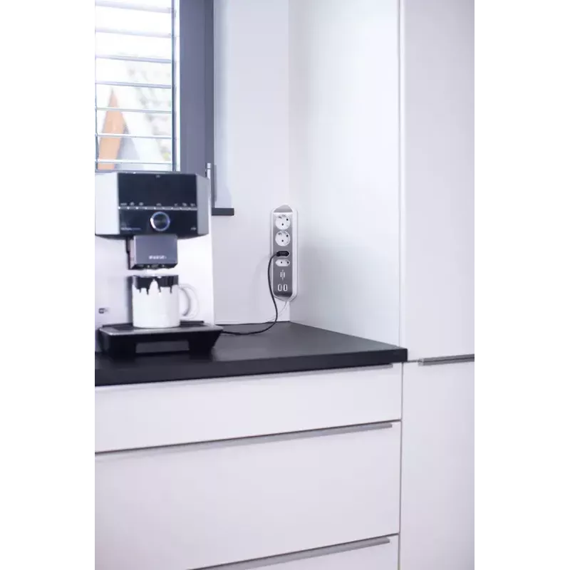 Pikendusjuhe Brennenstuhl 1153590420 2 m 4 vahelduvvoolupistikupesa siseruumidesse