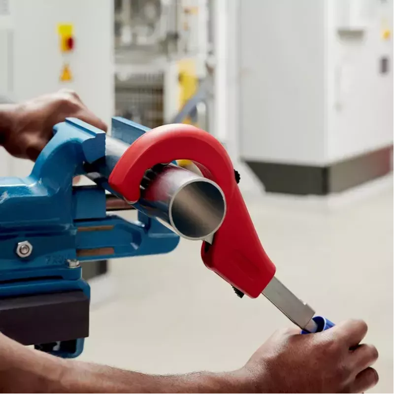 Pipecutter Knipex 90 31 03 BK sobib messingi, vase, terase jaoks
