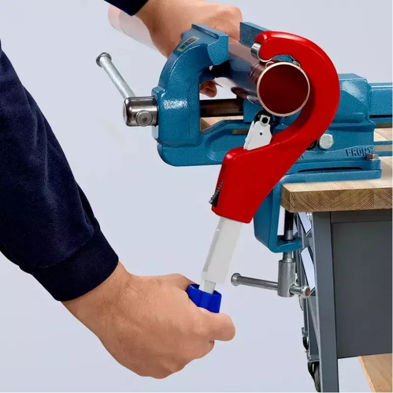 Pipecutter Knipex 90 31 03 BK sobib messingi, vase, terase jaoks