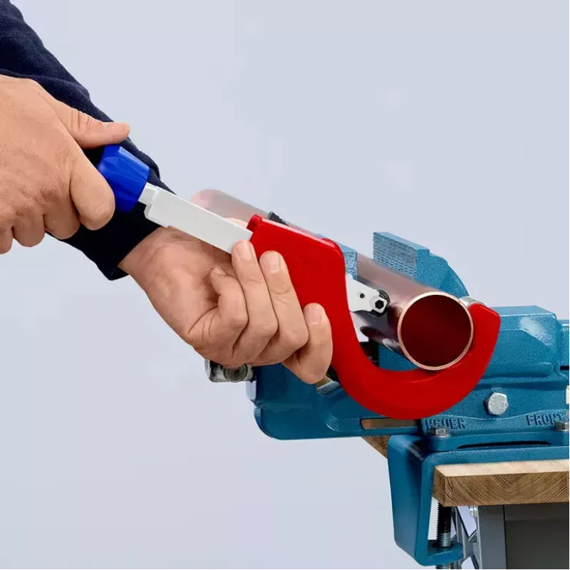 Pipecutter Knipex 90 31 03 BK sobib messingi, vase, terase jaoks