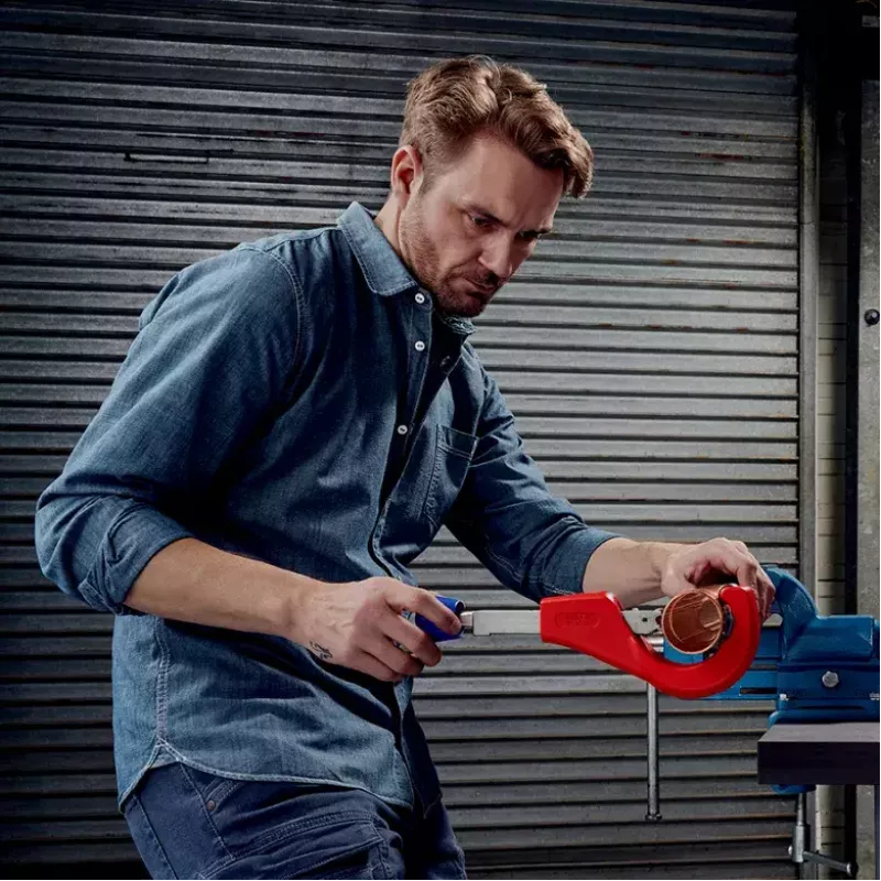 Pipecutter Knipex 90 31 03 BK sobib messingi, vase, terase jaoks
