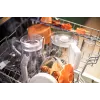 Philips Viva Collection HR7510/10 kompaktne köögikombain, mille kausi maht on 2,1 L ja võimsus 800 W. Sellel on elegantne must disain ja pöördnupp.