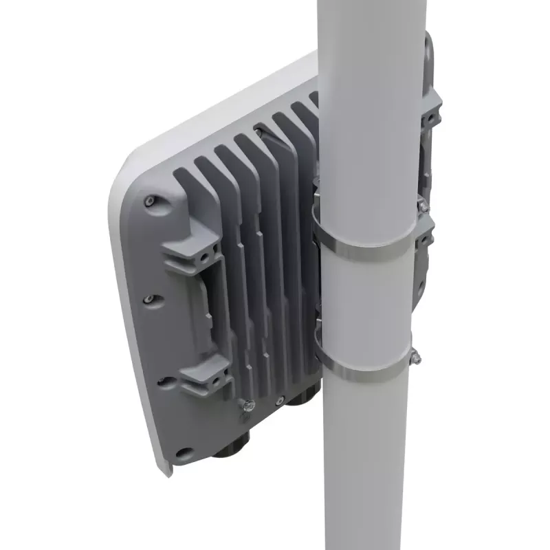 Traadiga ruuter MikroTik RB5009UPr+S+OUT