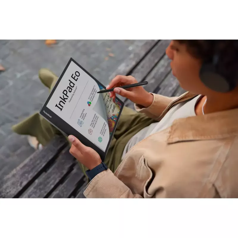 E-raamatulugeja PocketBook InkPad Eo 10,3-tolline 64 GB Wi‑Fi — 10,3-tolline E Ink Kaleido, puuteekraan, MicroSD