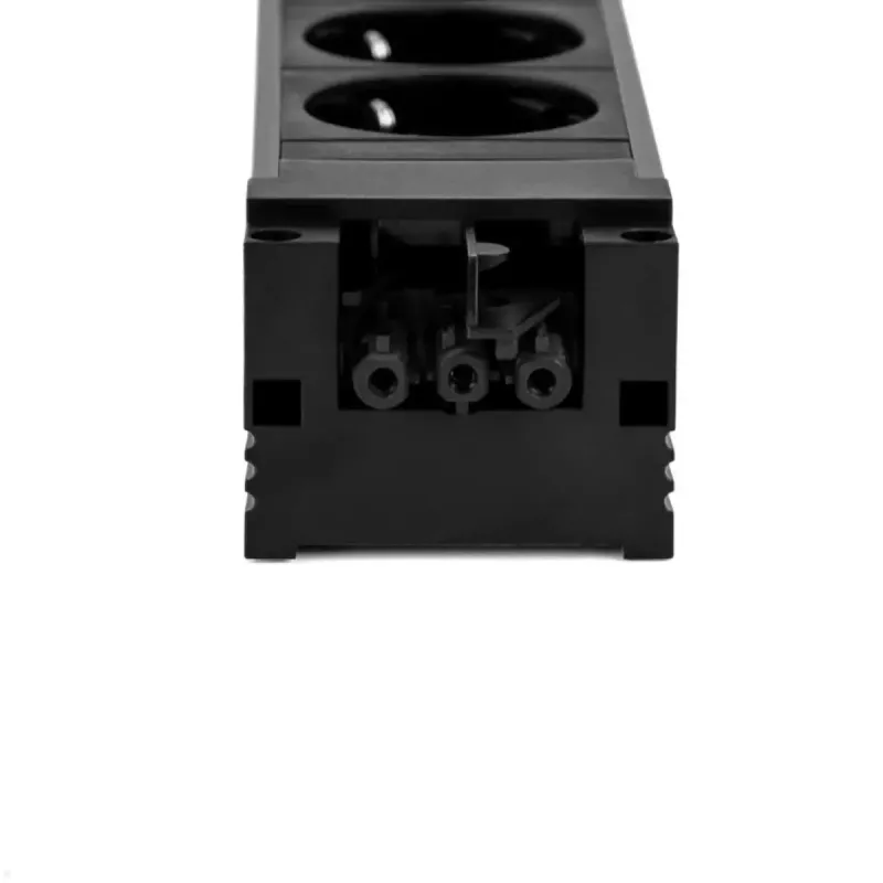 Bachmann STEP BASE 6x pistikupesaplokk GST18 6 vahelduvvoolu pistikupesa 250V 16A
