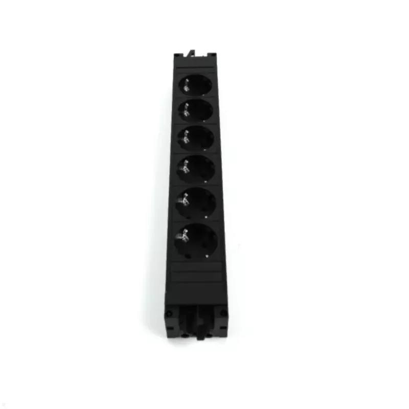 Bachmann STEP BASE 6x pistikupesaplokk GST18 6 vahelduvvoolu pistikupesa 250V 16A