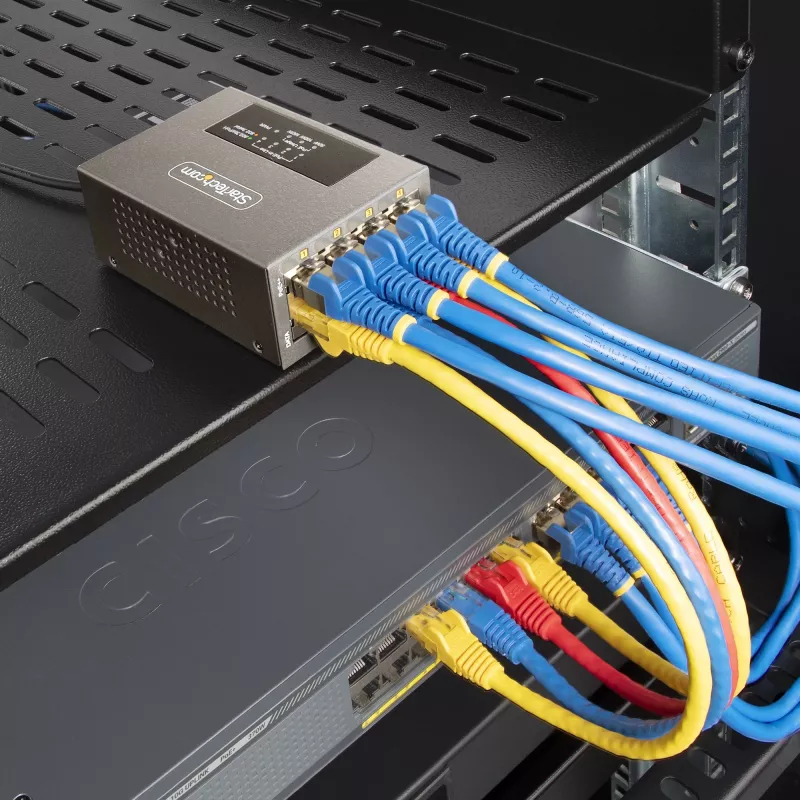 StarTech.com 4-pordine mitme gigabitine PoE++ süstija, 5/2.5/1G Ethernet (NBASE-T), PoE/PoE+/PoE++ (802.3af/802.3at/802.3bt), 160 W võimsuseelarve, seinale/DIN-liistule kinnitatav, haldamata