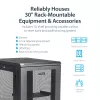 StarTech.com 4-post 18U serverikapp, lukustatav 19 inch andmekapp arvuti-/AV-/IT-seadmetele, kontori/kodu võrgukapp rataste ja reguleeritavate kinnitussiinidega