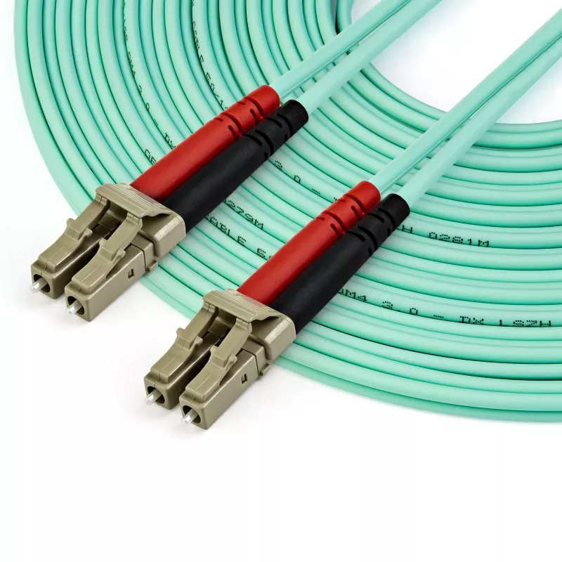 StarTech.com 10m (30ft) LC/UPC to LC/UPC OM4 Multimode fiiberoptiline kaabel, 50/125µm LOMMF/VCSEL Zipcord fiiber, 100G, madal sisestuskadu – LSZH fiiberoptiline hüppekord