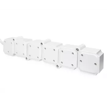 Pikendusjuhe Digitus paindlik 4-pistikuga ja 2 USB-pordi ja lülitiga