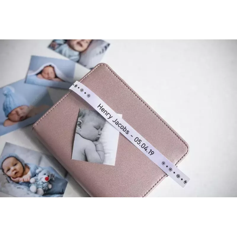 Brother TZE-R251 etiketinduskangas Must valgel