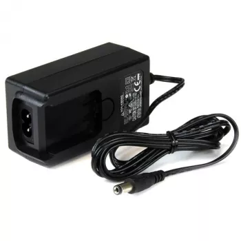 StarTech.com alalisvoolu toiteadapter - 5 V, 3 A, universaalne, sisetingimustesse, 100-240 V, 5 V, 3 A, tüüp M