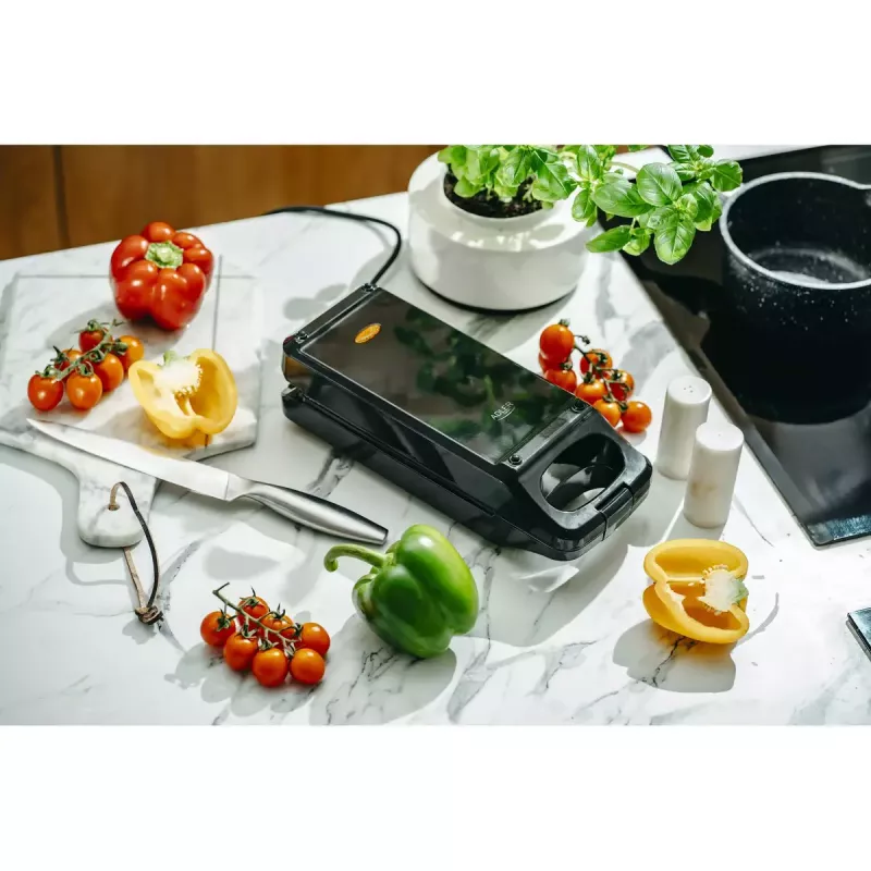 Multifunktsionaalne grill Adler AD 3066 — Lauapealne, 900 W, Must