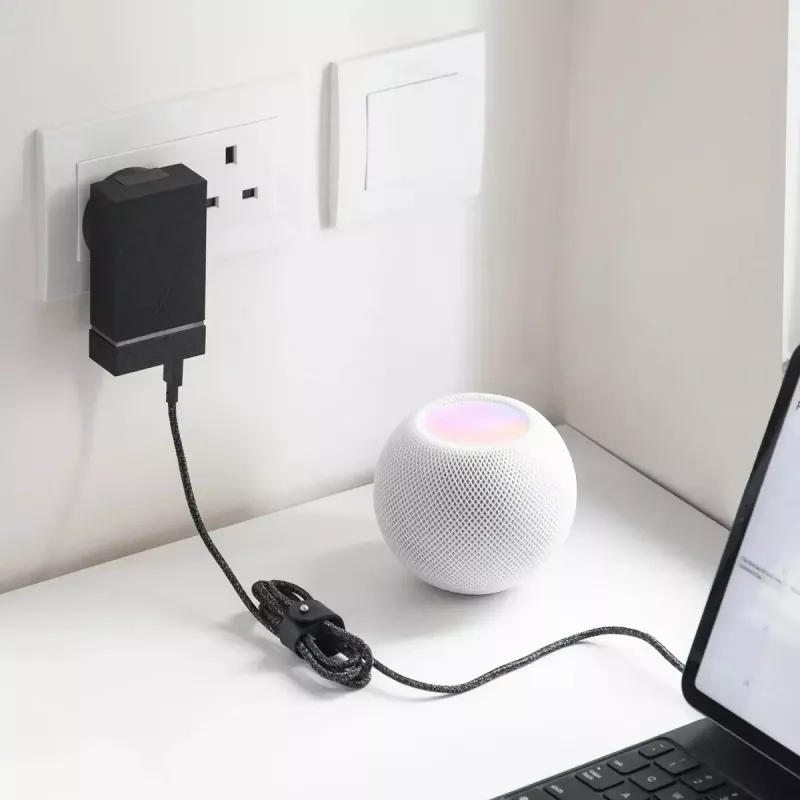 native union Belt kaabel USB-C–USB-C kaabel 1,2 m Must