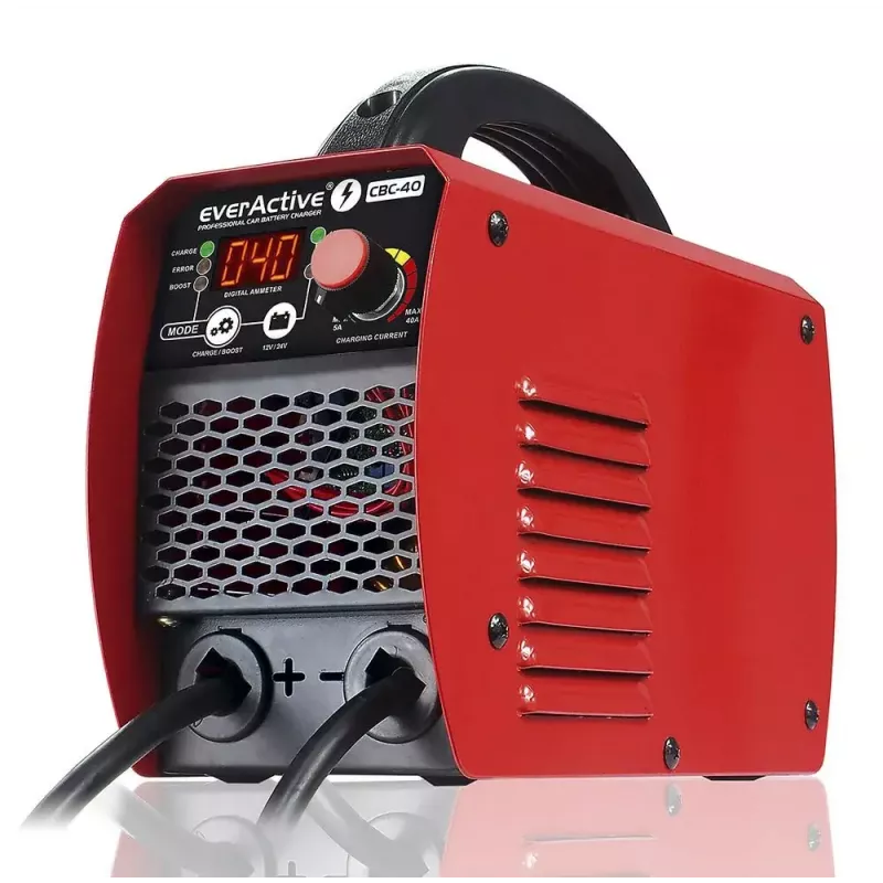 Autolaadija everActive CBC40 12V/24V, sõiduki akulaadija ühildub 12V ja 24V süsteemidega