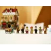 LEGO Icons ehituskomplekt 10350 Tudor Corner House — 3266 detaili, 8 minifiguuri, vanus 18+, 260×250×310 mm
