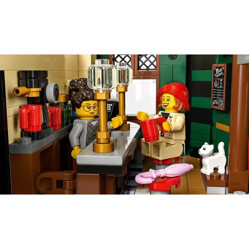 LEGO Icons ehituskomplekt 10350 Tudor Corner House — 3266 detaili, 8 minifiguuri, vanus 18+, 260×250×310 mm