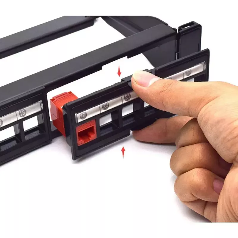 Techly Modulaarne Patch Panel 24 Kohta UTP Eemaldatavate Moodulitega 1 Ühik Must