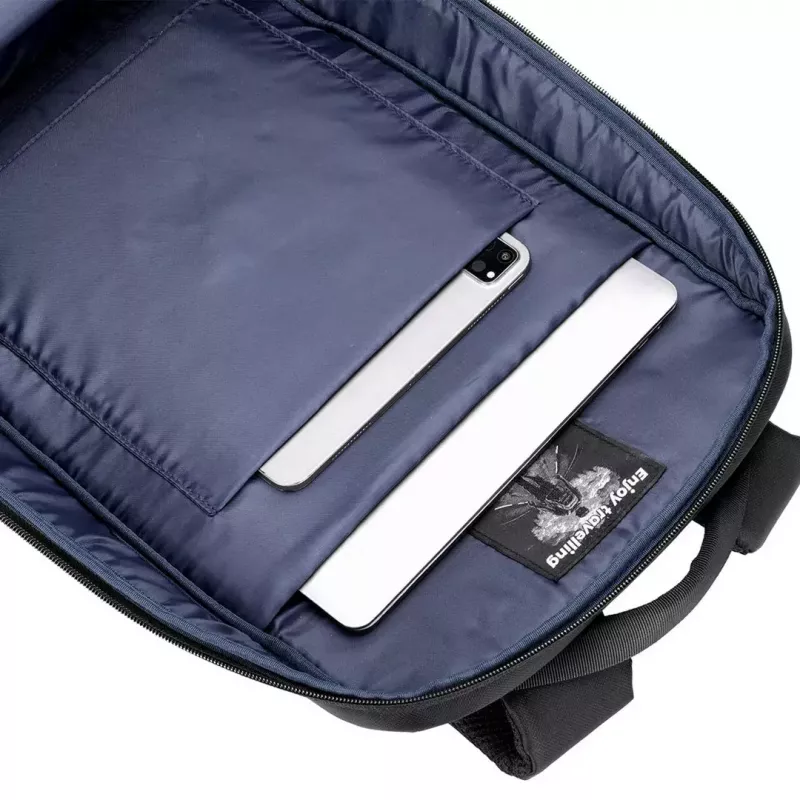 Sülearvutikott MODECOM Active 15 PLE‑MC‑ACTIVE‑15 15,6-tollistele sülearvutitele, 8 GB RAM (silt) — ökonahk, must, tõmblukuga, USB-port
