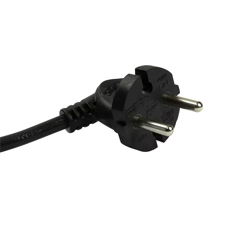 Pikendusjuhe LogiLink LPS231B 1,5m 6 vahelduvvoolu pistikupesa siseruumidesse must