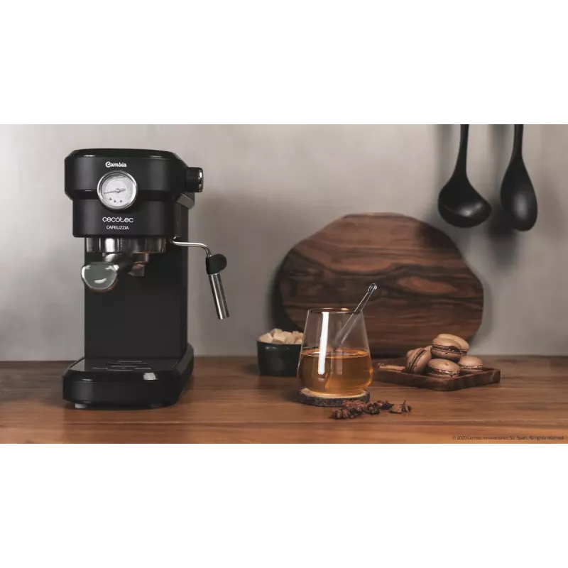 Cecotec Cafelizzia 790 Black Pro espressomasin, 1,2 l, 20 bar, must