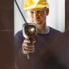 Termokaamera Flir Systems E8-PRO — 320×240 px, NETD 40 mK, IFOV 1,8 mRad, 3,5-tolline ekraan, metallkorpus, must