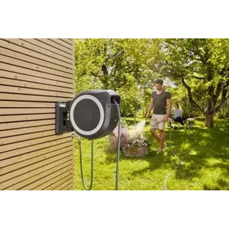 Seinale paigaldatav voolikuhoidik Gardena RollUp Automatic Must hall
