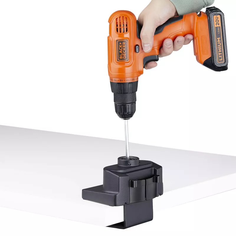 StarTech.com kolmikmonitorilauale kuni kolmele 27-tollisele ekraanile, VESA 75x75/100x100, tööriistavaba käte reguleerimine, C-klamber/läbiviigukinnitus, vedruga abistatud käed