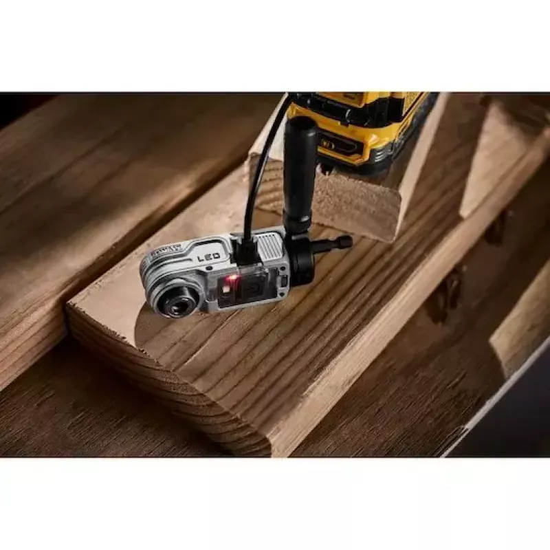 Lasernivoo DeWalt DTLRA-QZ — isetasanduv, täpsus 0,3 mm/10 m