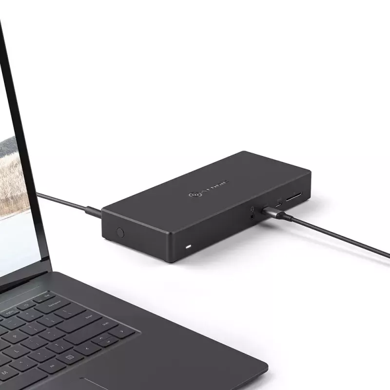Dokkimisjaam ALOGIC MA3 USB-C Triple Display DP Alt. Mode