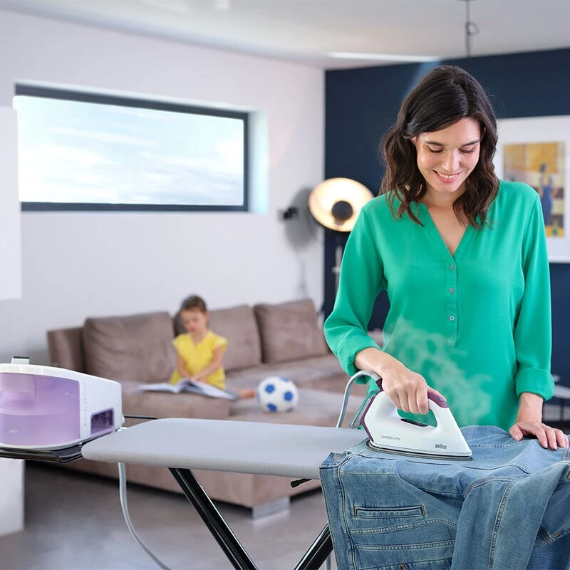 Braun IS3155VI 2400 W 2 L EloxalPlus tallalaua violetne, valge