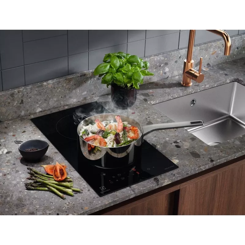 Electrolux Serie 300 LIT30231C Must Built-in 29 cm Zone induction hob 2 zone(s)
