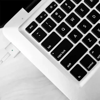 USB-C to Apple MagSafe 2 laadimiskaabel LogiLink PA0226