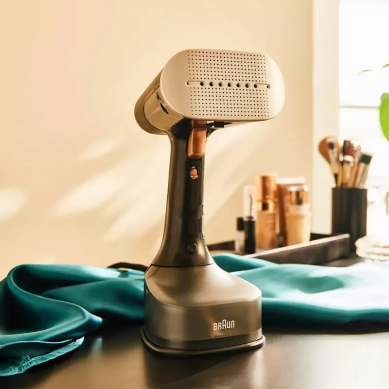 Braun QuickStyle 7 GS7077BK käeshoitav rõivaauruti