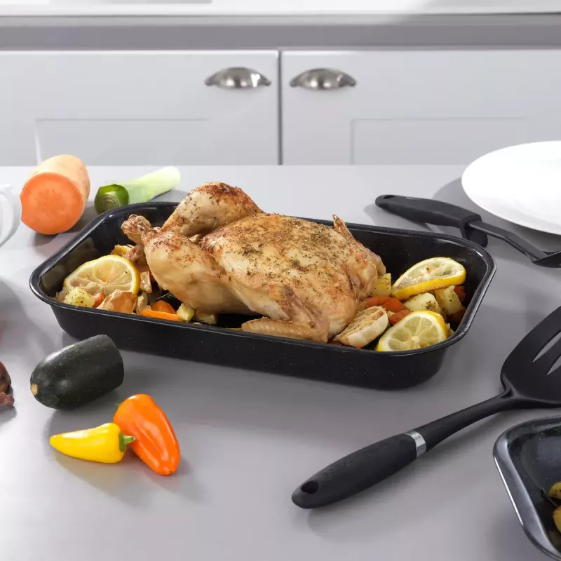 Küpsetusplaadi ja lõikelaudade komplekt Russell Hobbs CW207011EU 3 tk — küpsetusplaat ja kaks lõikelauda