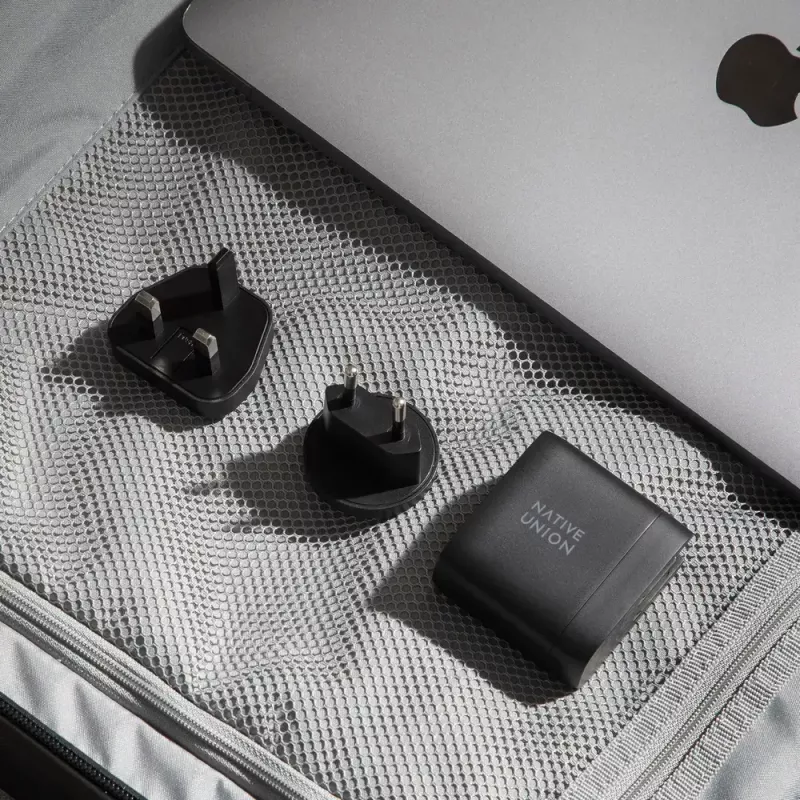Fast GaN laadija Native Union Fast Gan Charger Pd 67W valge rahvusvaheline 2C1A USB‑C 2 porti 67W AC 100–240V kaitse ülevoolu ülepinge ülekuumenemise eest