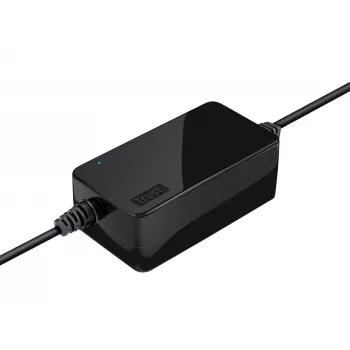 Trust Primo toiteadapter/inverter siseruumidesse 45 W Must