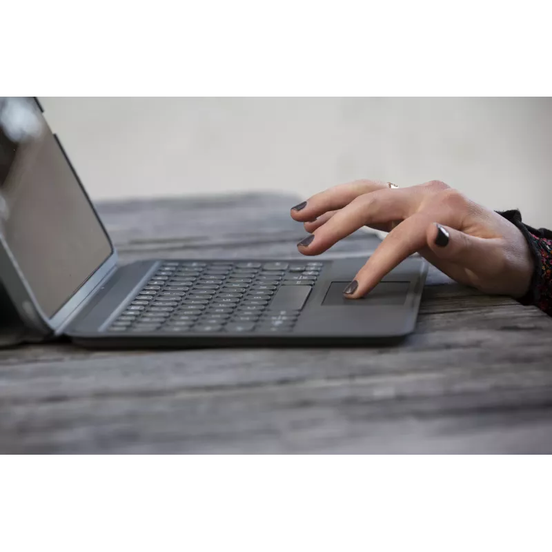 ZAGG klaviatuur Pro Keys koos puuteplaadiga-Apple-iPad 10.2-must/hall-saksa