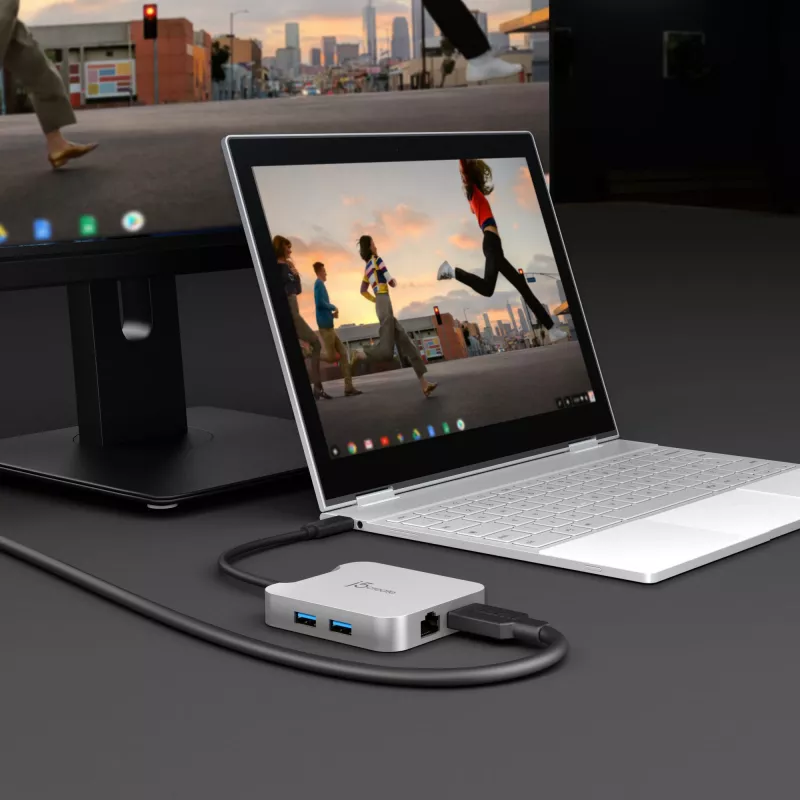 j5create JCD391 4K60 Elite USB-C® PD mitmepordiadapter, hõbedane