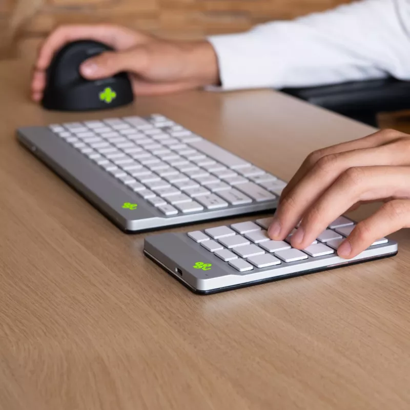 R-Go Tools numbriklahvistik R-Go Numpad Break, ergonoomiline numbriklahvistik koos pausitarkvaraga, bluetooth, valge