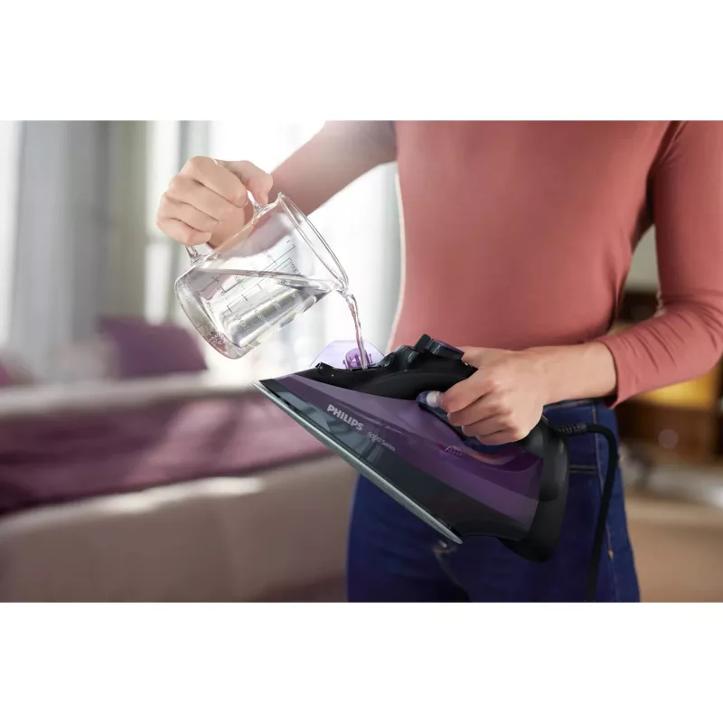 Aurutriikraud Philips DST5030/80 — 2400 W, SteamGlide Plus tallatüüp, 0,32 L paak, 2 m juhe