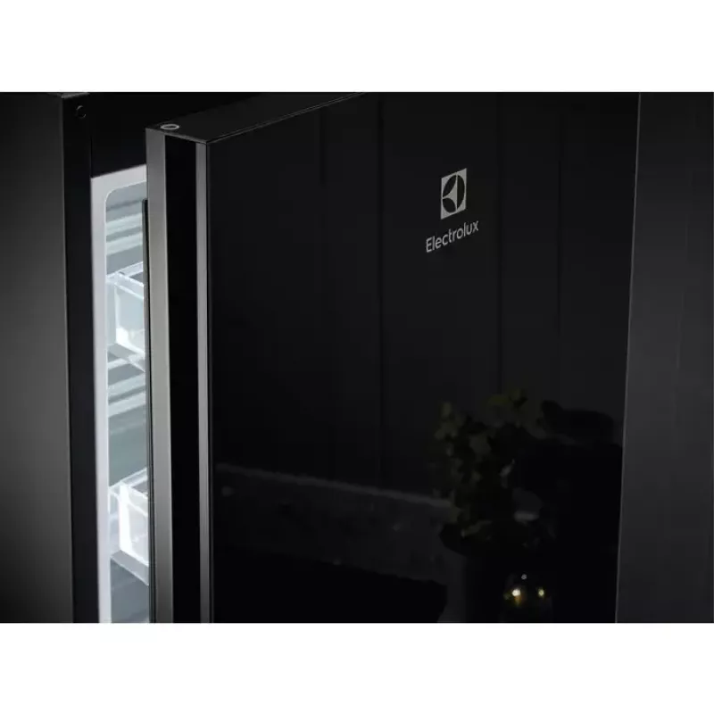 Electrolux LNT7ME36K2 külmik-sügavkülmik, 367 l (külmik 266 l, sügavkülmik 101 l), alumine sügavkülmik, No Frost, energiaklass E, must